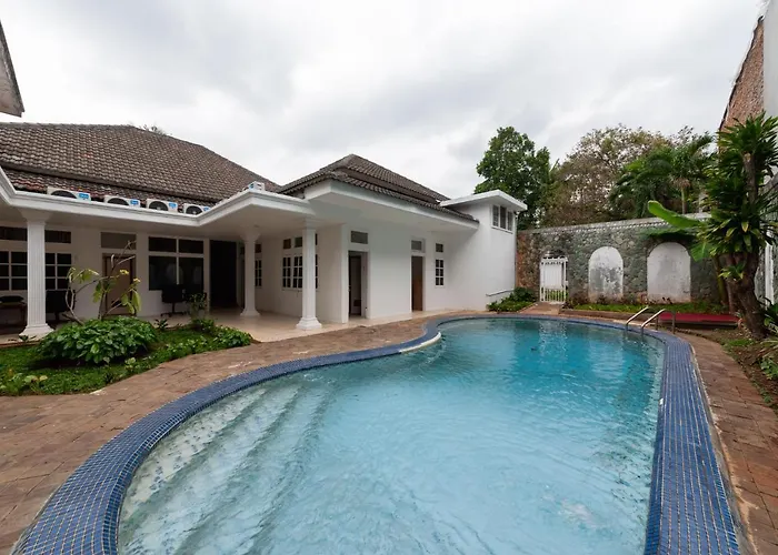 Urbanview Hotel De Breeze Kemang Jakarta by RedDoorz